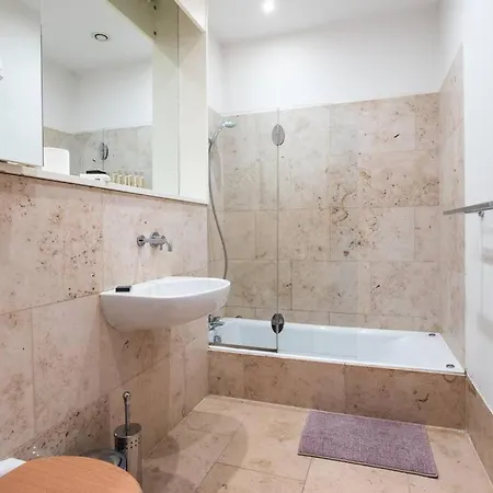 Charming 1 Bedroom In Ranelagh Apartmán *