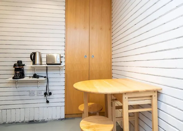 Charming 1 Bedroom In Ranelagh Apartment *